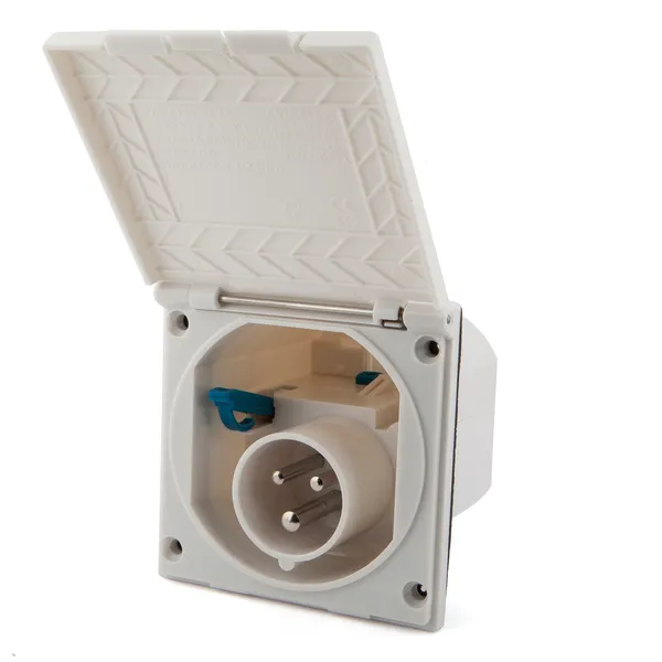 Innfellbart, kvadratisk 220V landstrømsinntak for CEE-kontakt