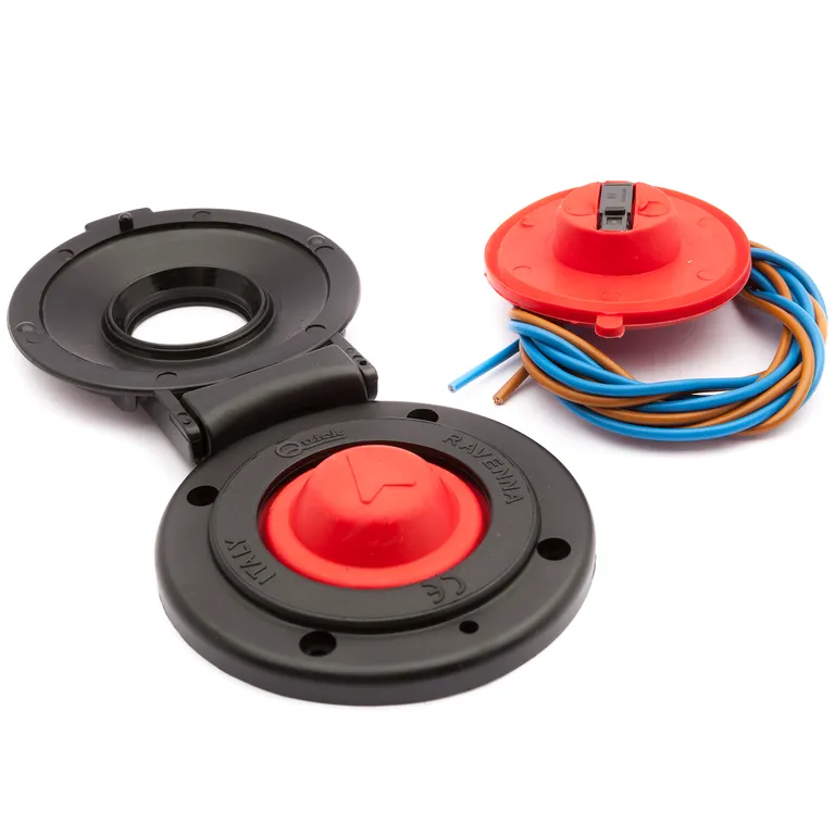 Quick fotbryter opp i sort