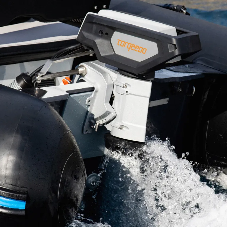 Torqeedo Cruice 3.0 RS, elektrisk påhengsmotor for fjernstyring, kort stamme, tilsvarer 6 hk