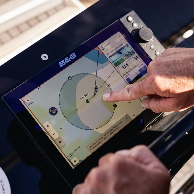 B&G Zeus SR 10" kartplotter m/seilfunksjoner