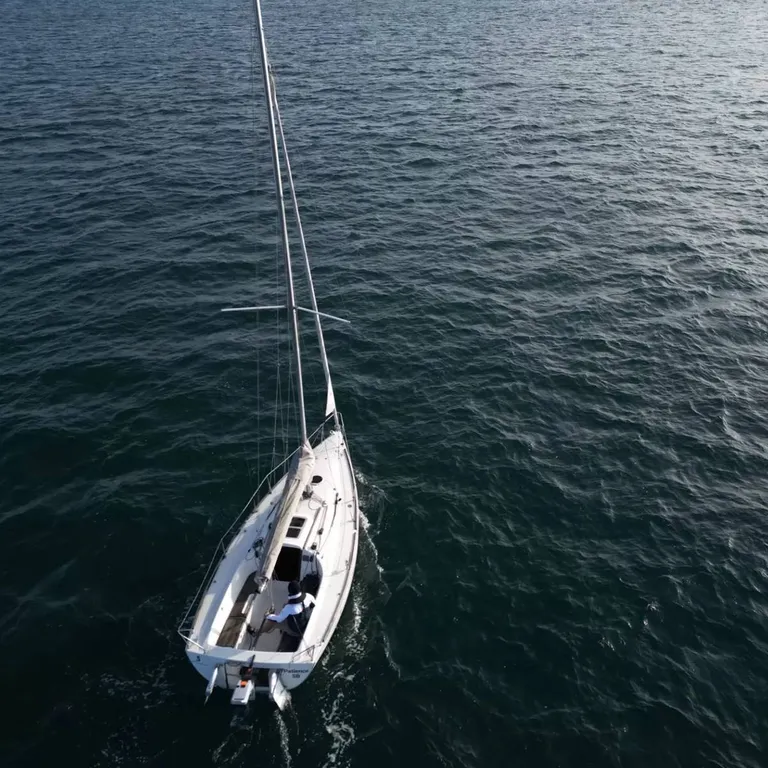 Torqeedo Travel L Essential 1100W elektrisk påhengsmotor, lang stamme, innebygd 1080Wh batteri