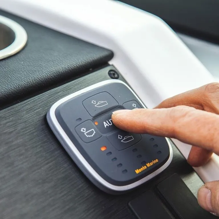 Mente Marine ACS A autopanel for trimplan - Roll and Pitch+