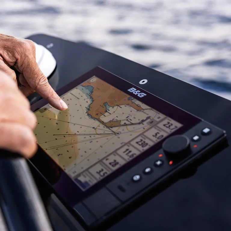 B&G Zeus SR 10" kartplotter m/seilfunksjoner