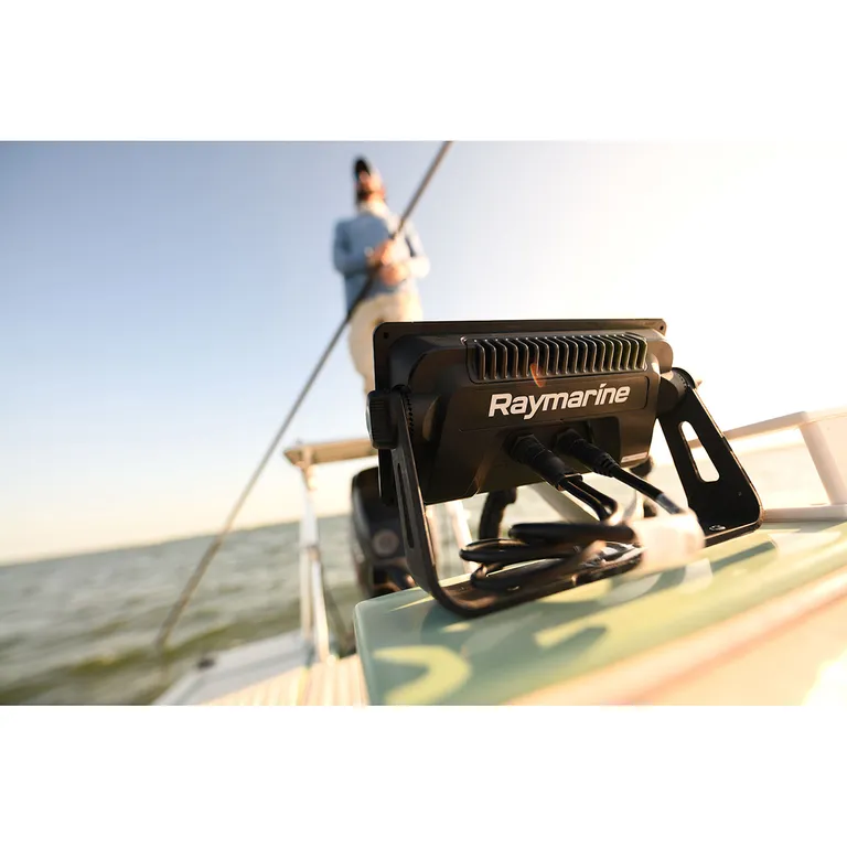 Raymarine Element 7HV 7" kartplotter med ekkolodd inkl. giver