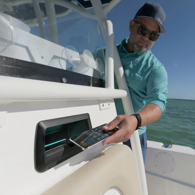 ROKK Wireless Cove LED 10W vanntett telefonlader