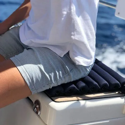 Fender-Design Flexicush fleksibel universalfender i blå og svart