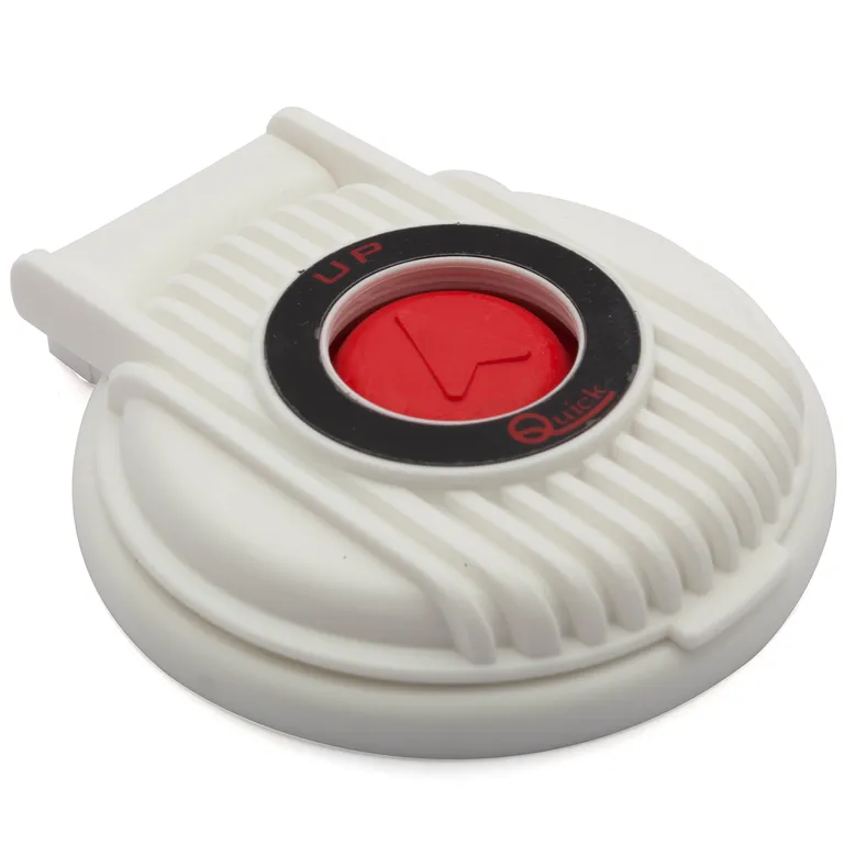 Quick fotbryter opp i hvit