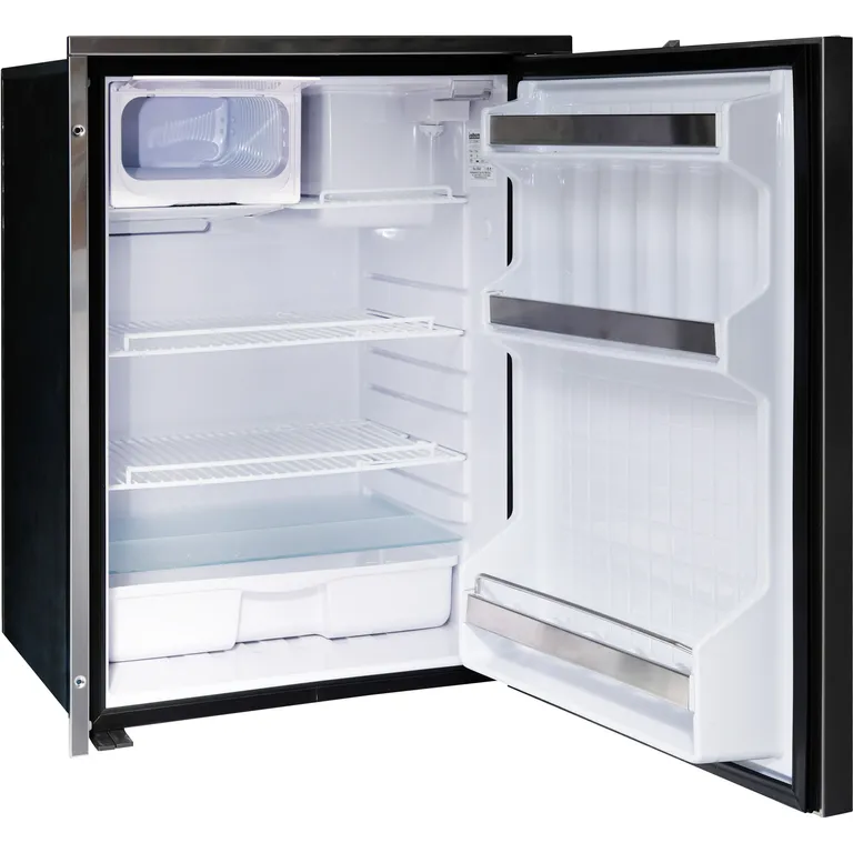 Isotherm Cruise Inox Clean Touch 130L kjøleskap med rustfri front (12/24V)