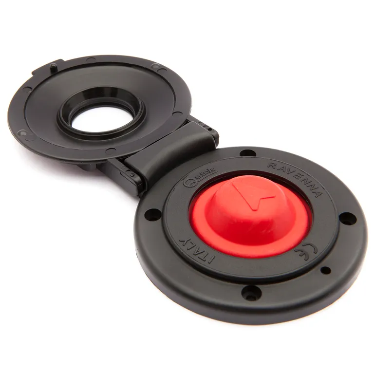 Quick fotbryter opp i sort