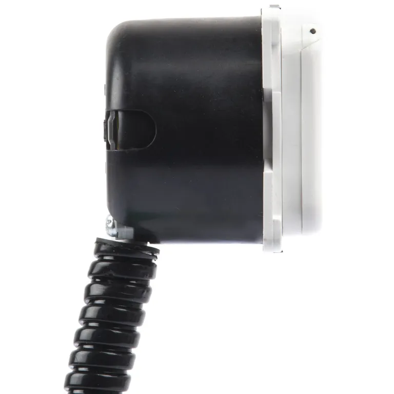 DEFA Plugin innfelt, enkelt vegguttak