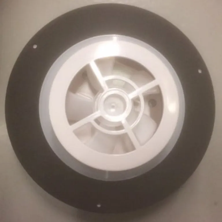 Solcelleventilator med batteri og bryter, 216 mm