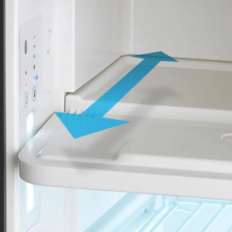 Dometic CRX-50 kjøleskap sølvfarget front