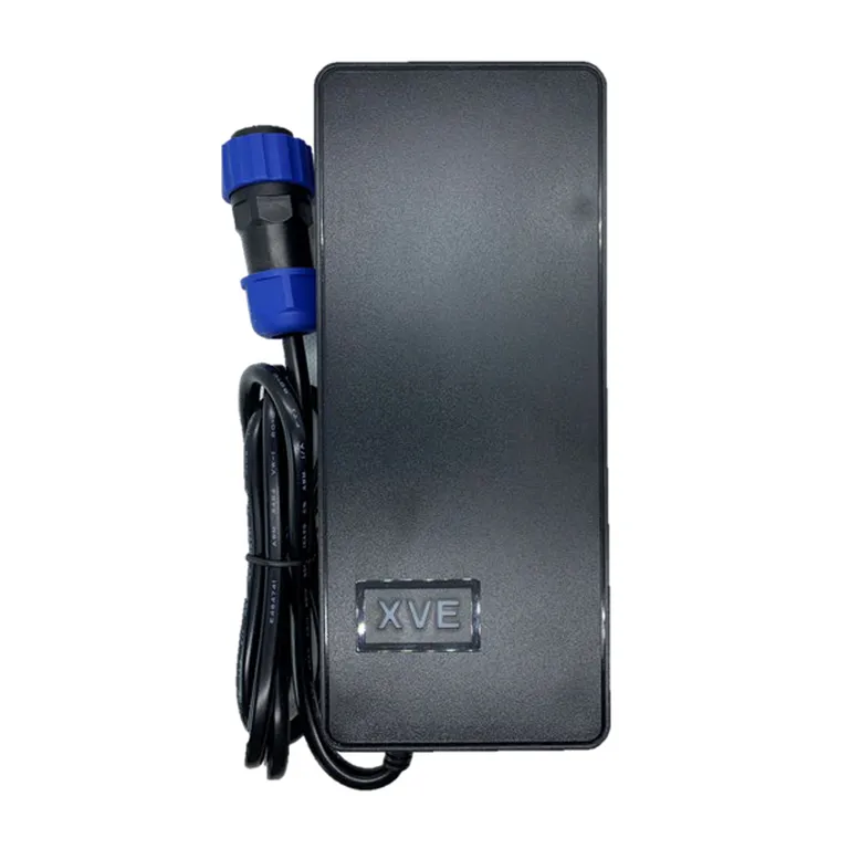 ThrustMe 220V hurtiglader til Kicker elektrisk motor